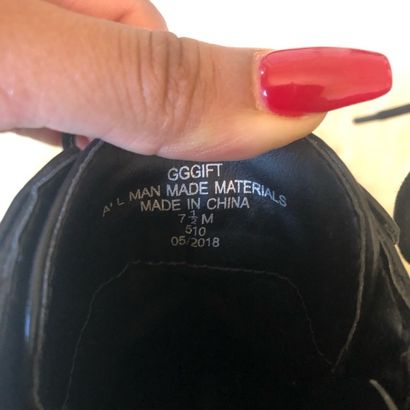 Guess Booties - Picture 4 of 4